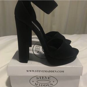 Steve Madden size 7.5 Heels